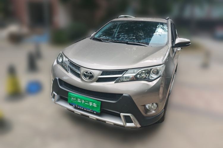 Used Toyota RAV4 2013 2.0L CVT Four-Wheel Drive New Edition Guazi used car, China used car export, Used car for sale, Used cars, Cheapest cars for sale