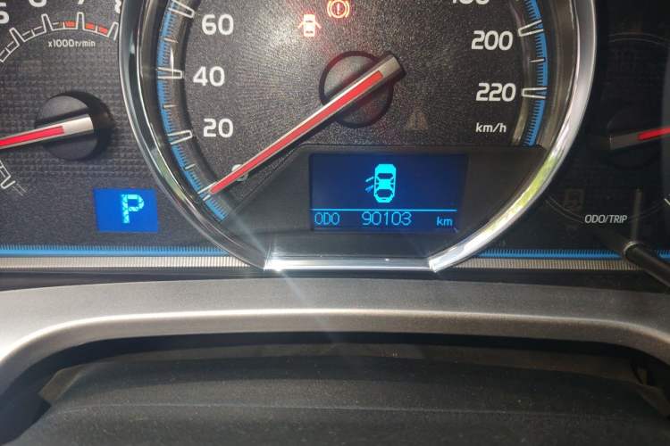Used Toyota RAV4 2013 2.0L CVT Four-Wheel Drive New Edition Odometer Close Up