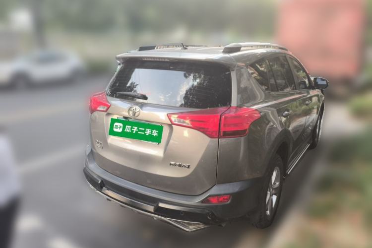 Used Toyota RAV4 2013 2.0L CVT Two-Wheel Drive Urban Edition Rear Right 45 Deg