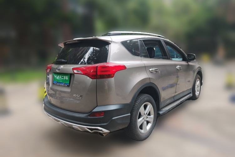 Used Toyota RAV4 2013 2.0L CVT Four-Wheel Drive New Edition Rear Right 45 Deg