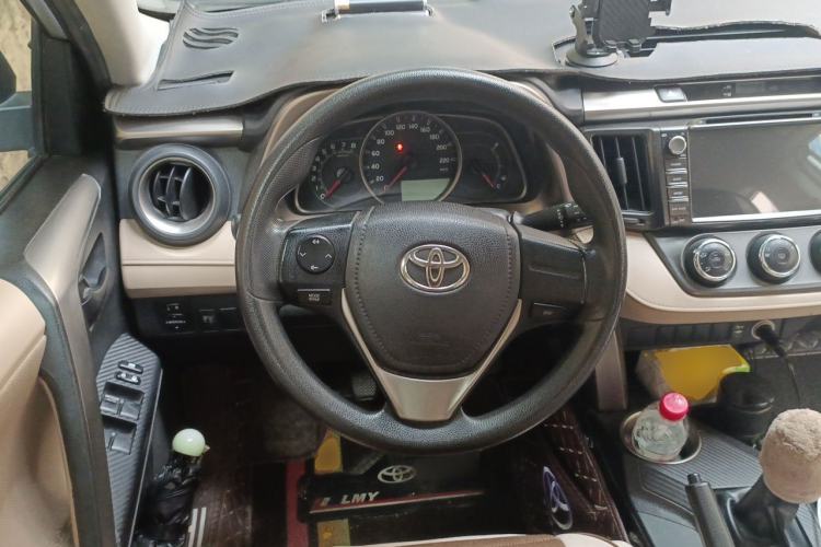 Used Toyota RAV4 2013 2.0L Manual Two-Wheel Drive Urban Edition Steering Wheel