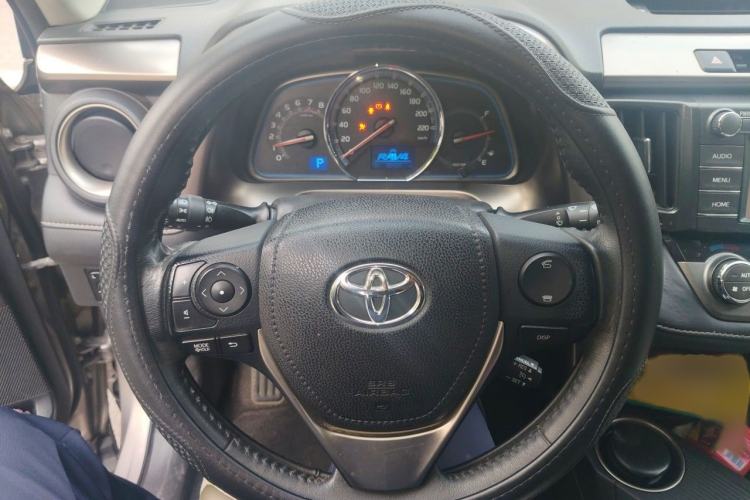 Used Toyota RAV4 2013 2.0L CVT Four-Wheel Drive New Edition Steering Wheel