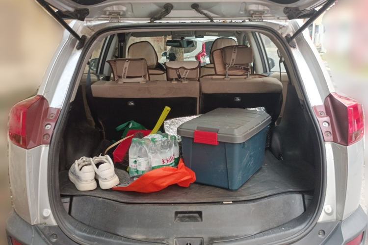 Used Toyota RAV4 2013 2.0L Manual Two-Wheel Drive Urban Edition Trunk