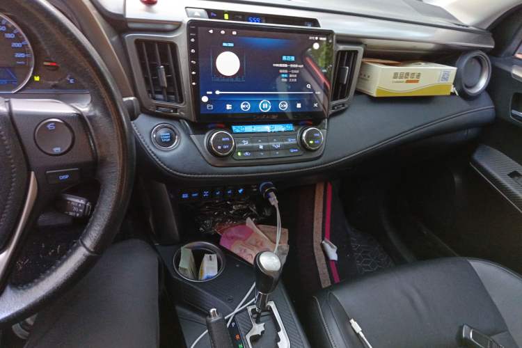 Used Toyota RAV4 2013 2.5L Automatic 4x4 Prestige Edition Audio And AC Panel