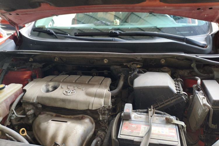 Used Toyota RAV4 2013 2.5L Automatic 4x4 Elite Edition Engine Bay