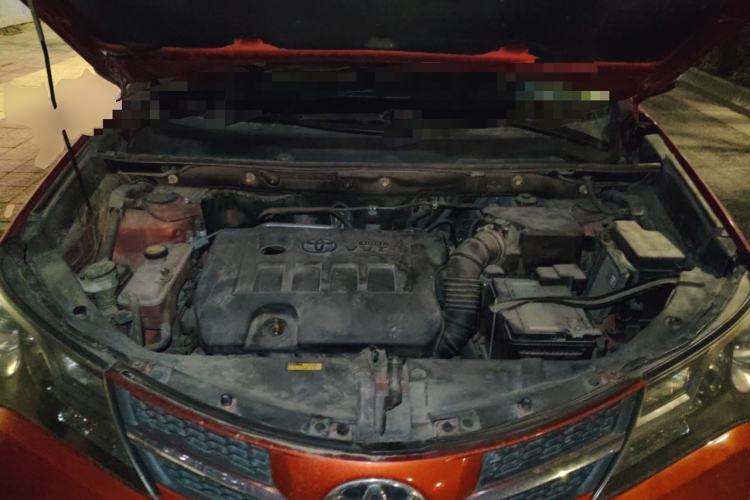 Used Toyota RAV4 2013 2.0L CVT Four-Wheel Drive Fashion Edition Engine Bay