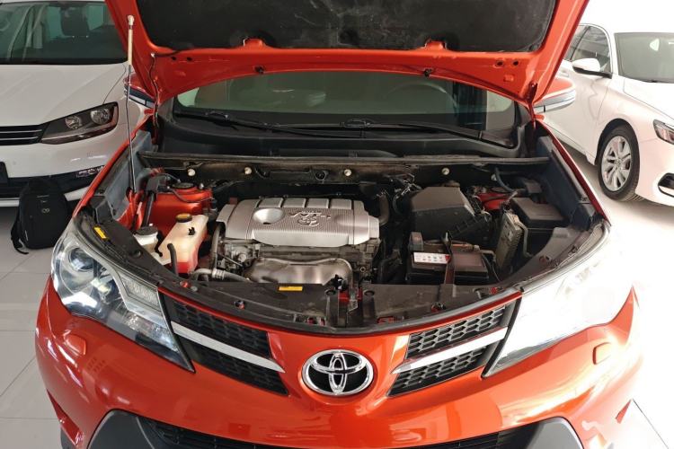 Used Toyota RAV4 2013 2.5L Automatic 4x4 Prestige Edition Engine Bay