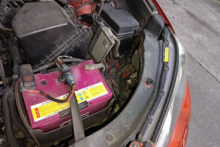 Used Toyota RAV4 2013 2.5L Automatic 4x4 Prestige Edition Engine Bay Left