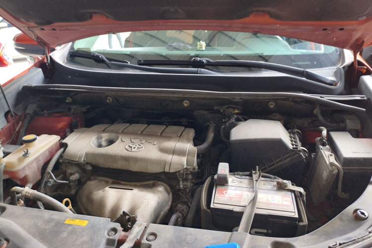 Used Toyota RAV4 2013 2.5L Automatic 4x4 Elite Edition Engine Bay Right