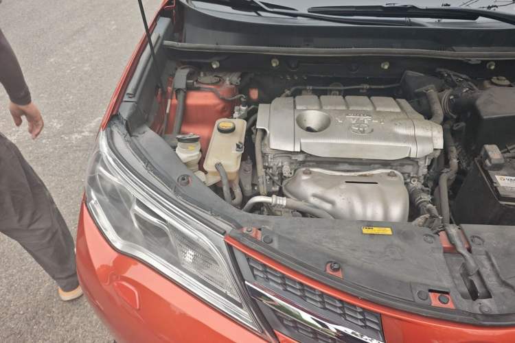 Used Toyota RAV4 2013 2.5L Automatic 4x4 Prestige Edition Engine Bay Right