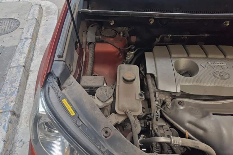 Used Toyota RAV4 2013 2.5L Automatic 4x4 Prestige Edition Engine Bay Right