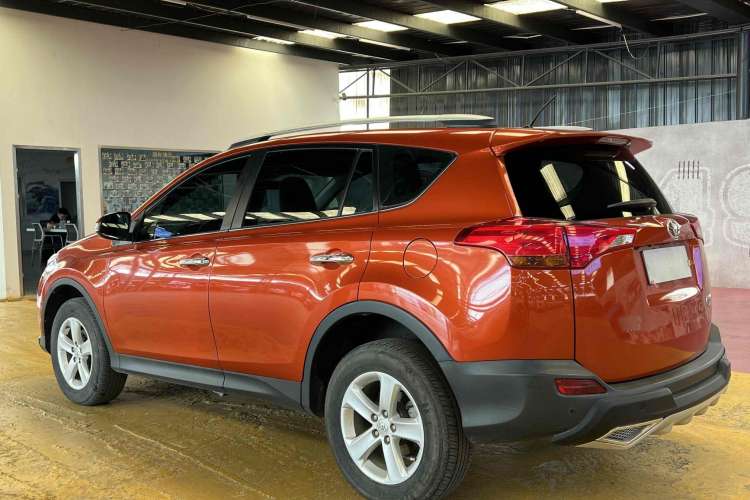 Used Toyota RAV4 2013 2.0L CVT Four-Wheel Drive New Edition Exterior 3