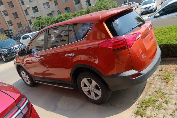 Used Toyota RAV4 2013 2.0L CVT Four-Wheel Drive New Edition Exterior 3