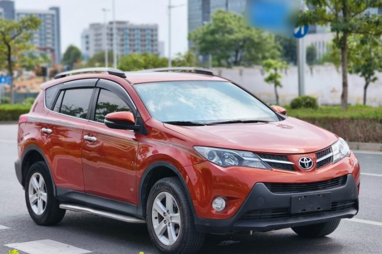 Used Toyota RAV4 2013 2.0L CVT Four-Wheel Drive New Edition Exterior 4