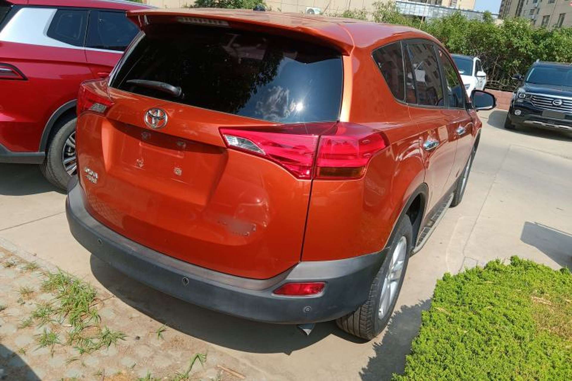 Used Toyota RAV4 2013 2.0L CVT Four-Wheel Drive New Edition Exterior 5