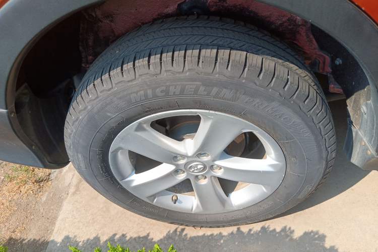 Used Toyota RAV4 2013 2.0L CVT Four-Wheel Drive New Edition Exterior 8