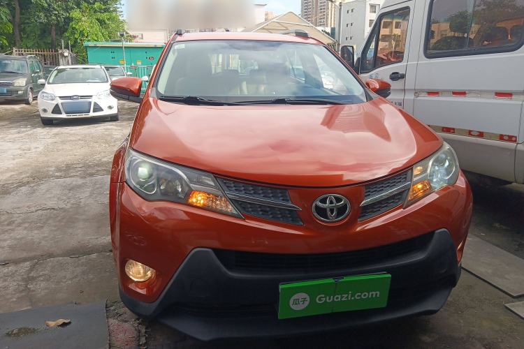 Used Toyota RAV4 2013 2.0L CVT Two-Wheel Drive Urban Edition Front