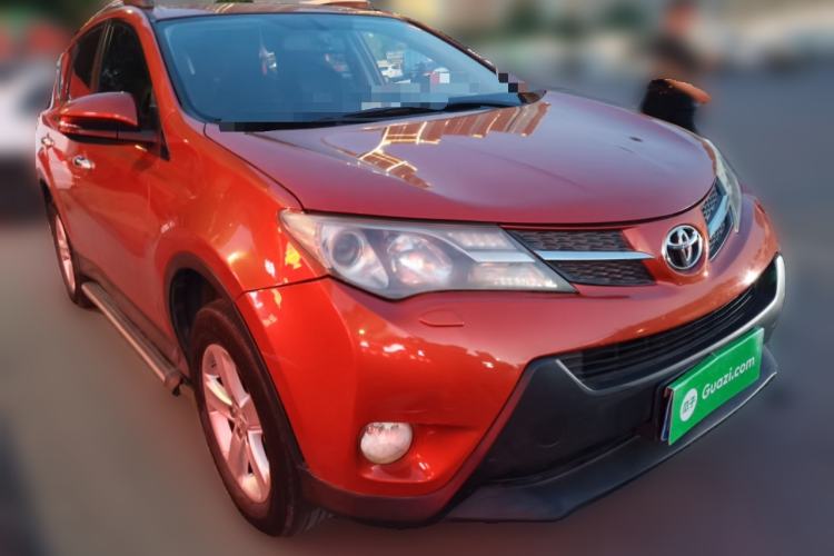 Used Toyota RAV4 2013 2.5L Automatic 4x4 Elite Edition Front Right 45 Deg
