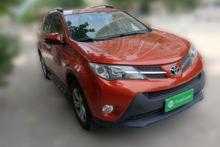 Used Toyota RAV4 2013 2.5L Automatic 4x4 Elite Edition Front Right 45 Deg