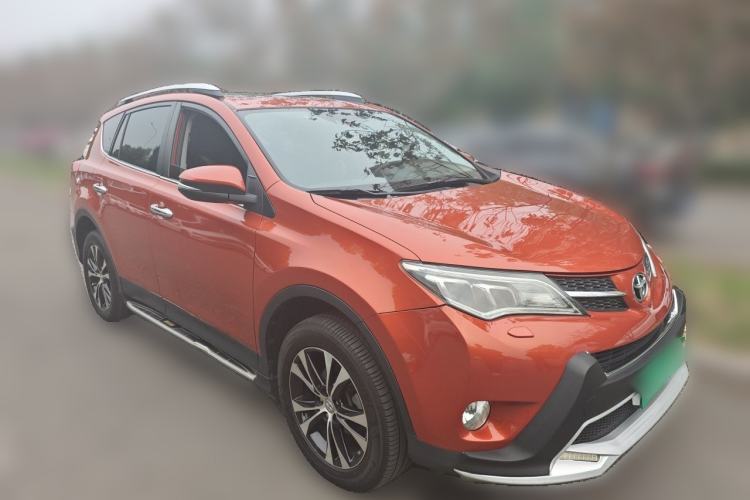 Used Toyota RAV4 2013 2.5L Automatic 4x4 Prestige Edition Front Right 45 Deg