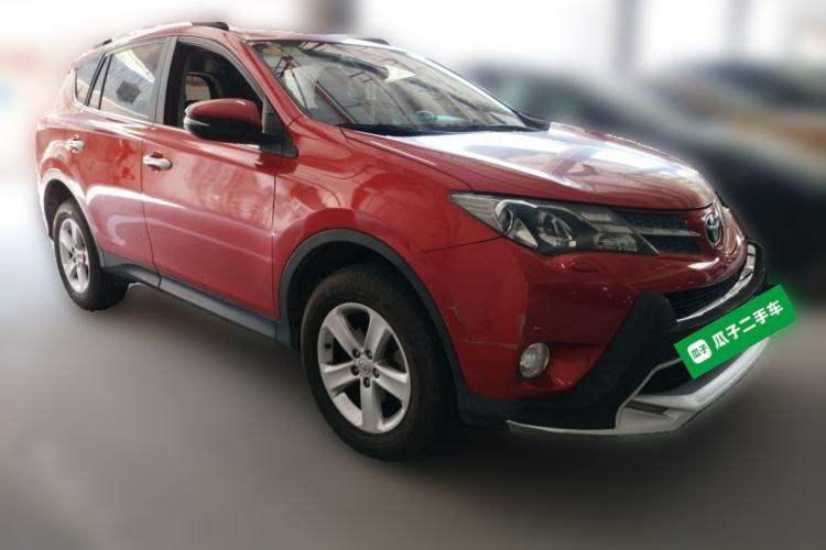 Used Toyota RAV4 2013 2.5L Automatic 4x4 Elite Edition Front Right 45 Deg