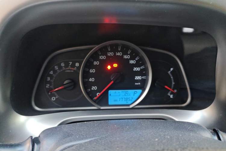 Used Toyota RAV4 2013 2.0L CVT Two-Wheel Drive Urban Edition Instrument Cluster