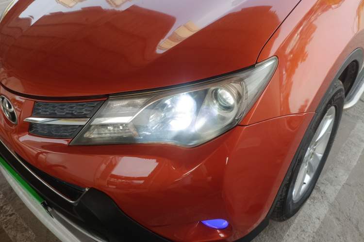 Used Toyota RAV4 2013 2.0L CVT Two-Wheel Drive Urban Edition Left Front Headlight