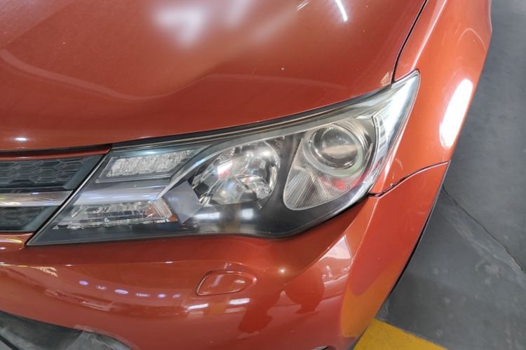 Used Toyota RAV4 2013 2.5L Automatic 4x4 Elite Edition Left Front Headlight