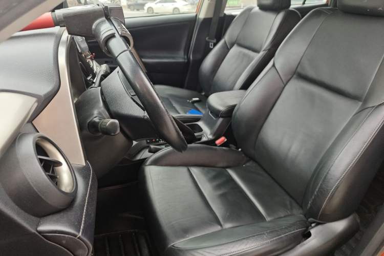 Used Toyota RAV4 2013 2.5L Automatic 4x4 Elite Edition Left Front Seat