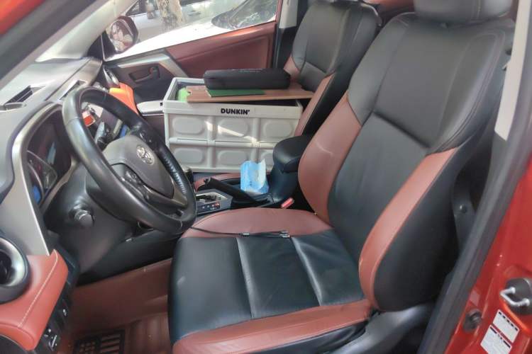Used Toyota RAV4 2013 2.5L Automatic 4x4 Elite Edition Left Front Seat