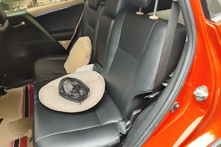 Used Toyota RAV4 2013 2.0L CVT Four-Wheel Drive New Edition Left Rear Seat