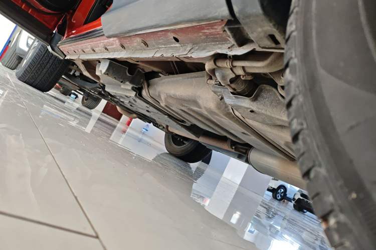 Used Toyota RAV4 2013 2.5L Automatic 4x4 Prestige Edition Left Side Sill