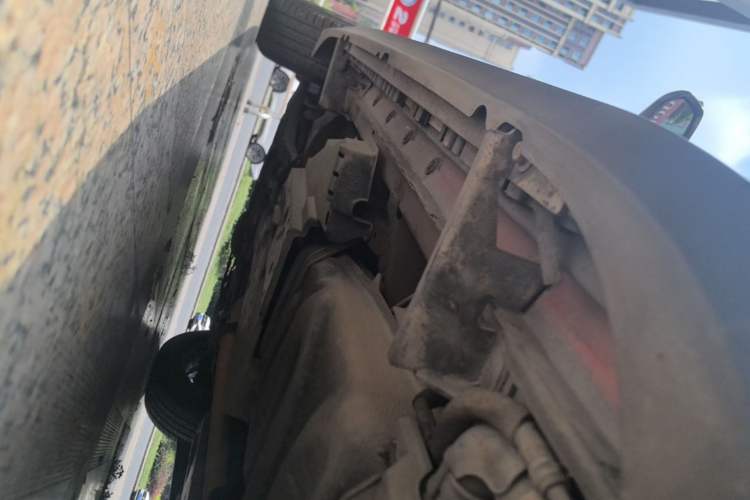 Used Toyota RAV4 2013 2.5L Automatic 4x4 Elite Edition Left Side Sill