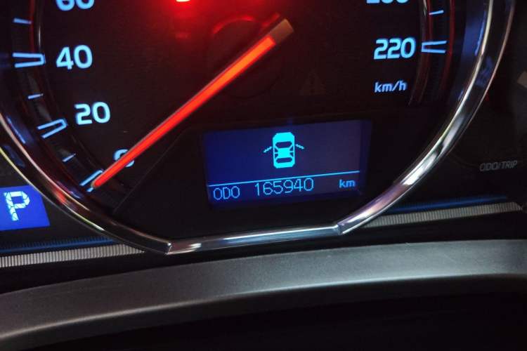 Used Toyota RAV4 2013 2.5L Automatic 4x4 Prestige Edition Odometer Close Up