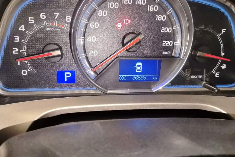 Used Toyota RAV4 2013 2.0L CVT Four-Wheel Drive New Edition Odometer Close Up