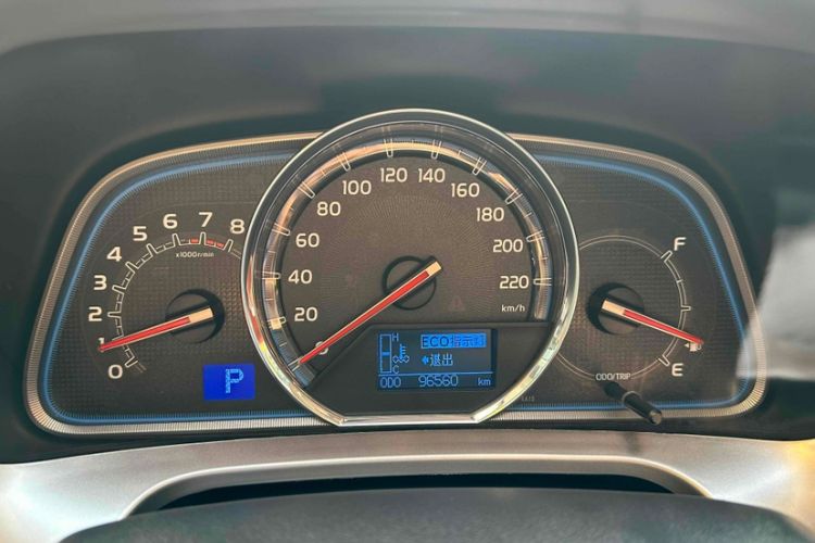 Used Toyota RAV4 2013 2.5L Automatic 4x4 Prestige Edition Odometer Close Up