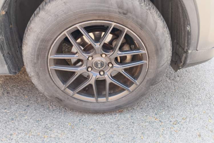 Used Toyota RAV4 2013 2.0L CVT Four-Wheel Drive New Edition Right Front Wheel Hub