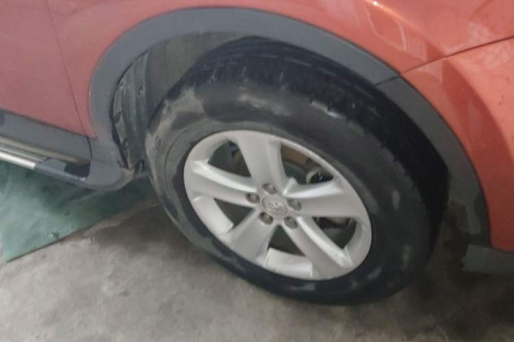Used Toyota RAV4 2013 Special Edition 2.0L Automatic Elite Right Front Wheel Hub