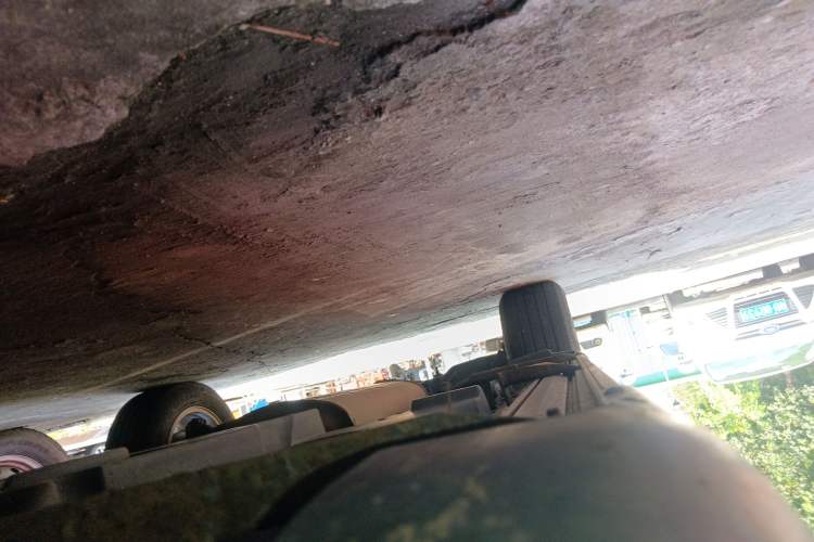 Used Toyota RAV4 2013 2.0L CVT Two-Wheel Drive Urban Edition Right Side Sill