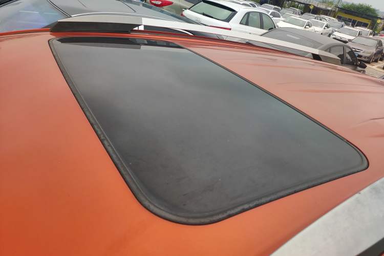 Used Toyota RAV4 2013 2.0L CVT Four-Wheel Drive New Edition Roof