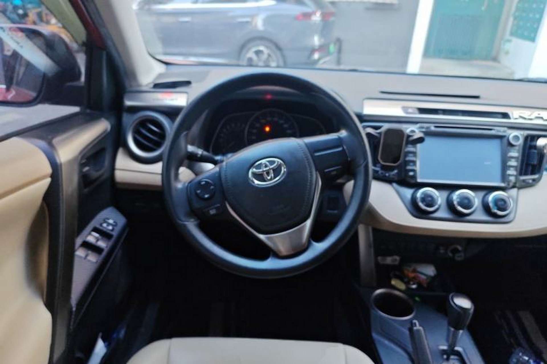 Used Toyota RAV4 2013 2.0L CVT Two-Wheel Drive Urban Edition Steering Wheel