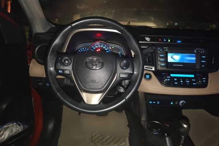 Used Toyota RAV4 2013 2.0L CVT Four-Wheel Drive New Edition Steering Wheel