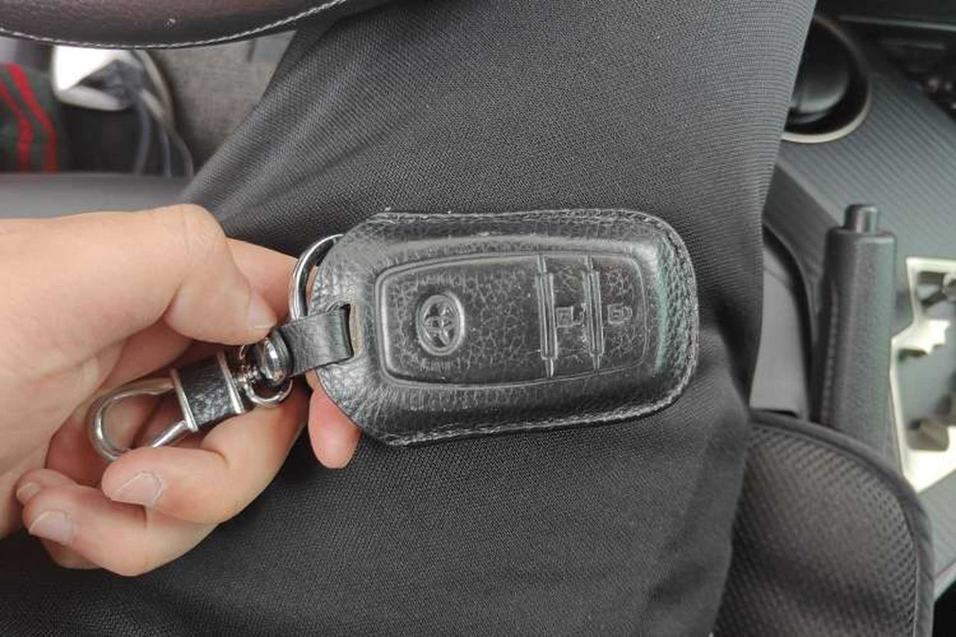 Used Toyota RAV4 2013 2.5L Automatic 4x4 Elite Edition Vehicle Key
