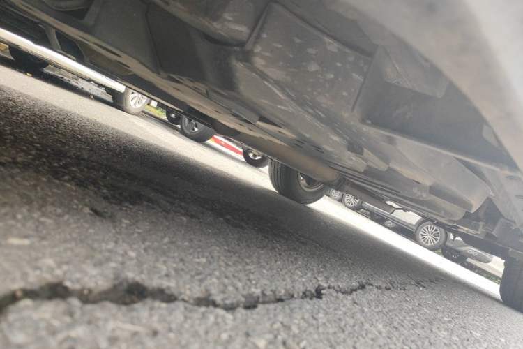 Used Toyota RAV4 2013 2.0L CVT Two-Wheel Drive Urban Edition Chassis Front Left