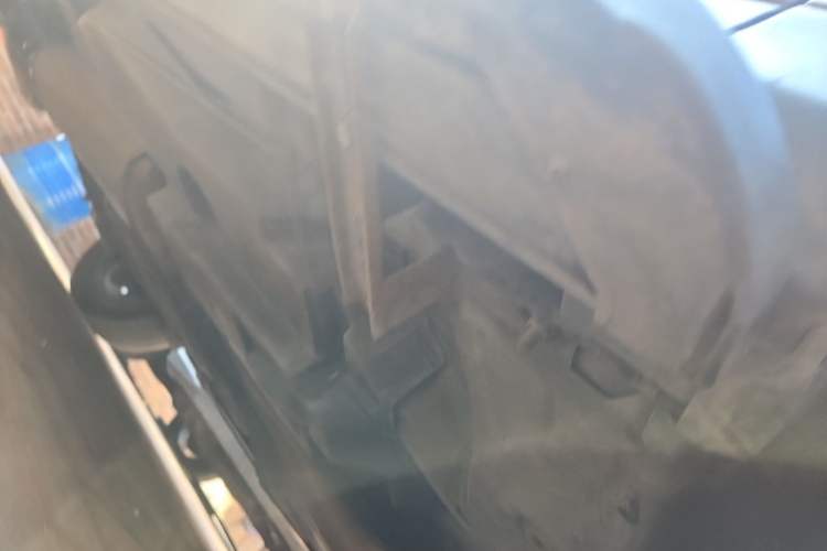 Used Toyota RAV4 2013 2.5L Automatic 4x4 Luxury Edition Chassis Front Right