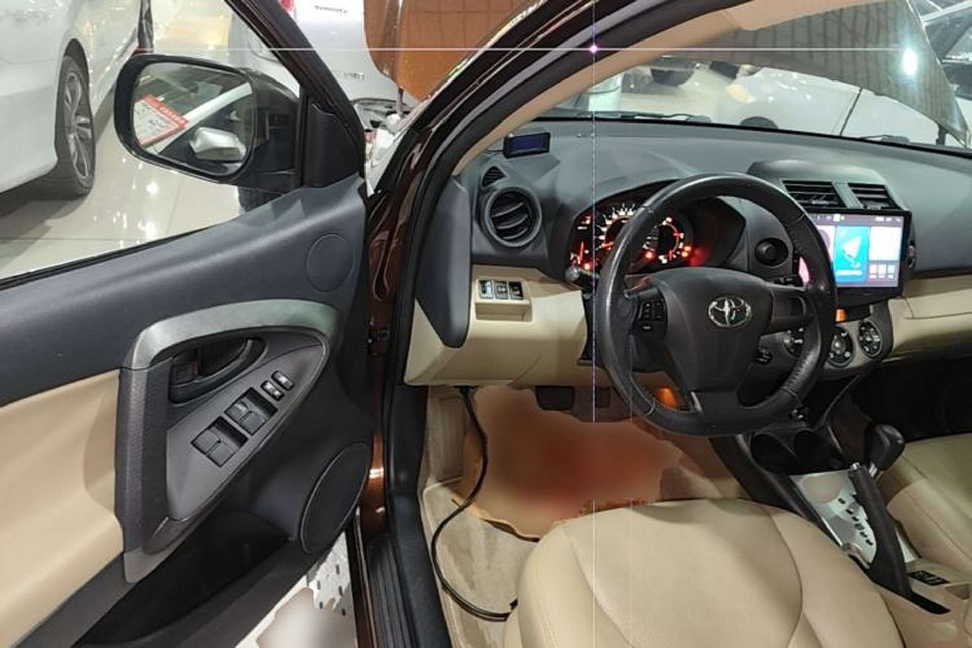 Used Toyota RAV4 2013 Special Edition 2.0L Automatic Classic Driver Seat