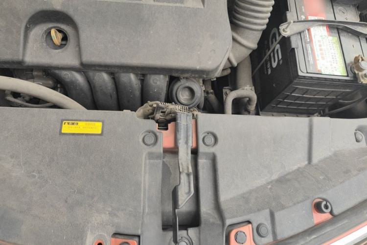 Used Toyota RAV4 2013 2.0L CVT Two-Wheel Drive Urban Edition Engine Bay