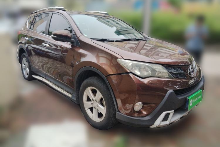 Used Toyota RAV4 2013 2.5L Automatic 4x4 Elite Edition Front Right 45 Deg