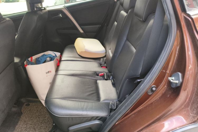 Used Toyota RAV4 2013 2.0L CVT Four-Wheel Drive New Edition Left Rear Seat