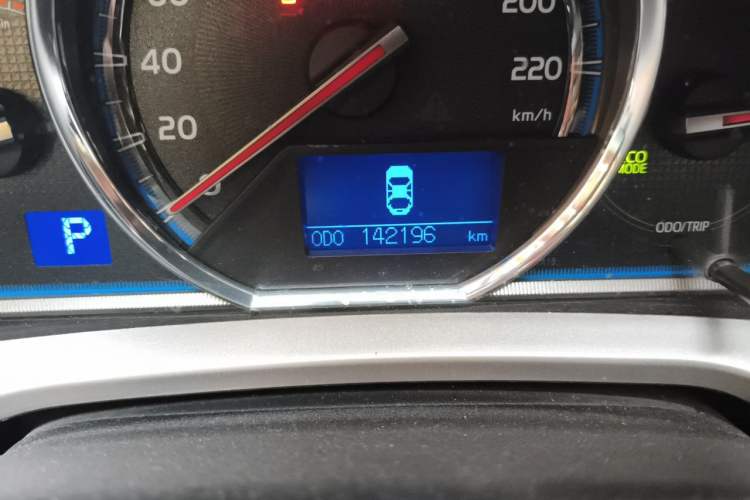 Used Toyota RAV4 2013 2.0L CVT Four-Wheel Drive New Edition Odometer Close Up